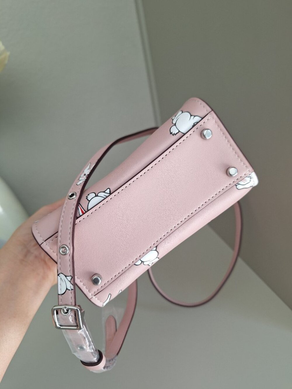 New Coach White Rabbit x Cashin Mini Tote handbag in a pastel pink color - Picture 6 of 10